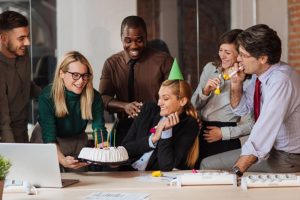 святкування день народження на роботі
