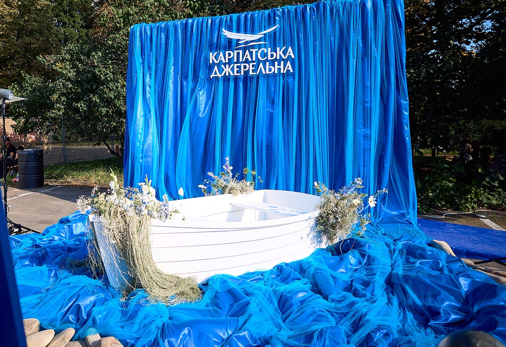 Човен до “Вирію” з Карпатською Джерельною